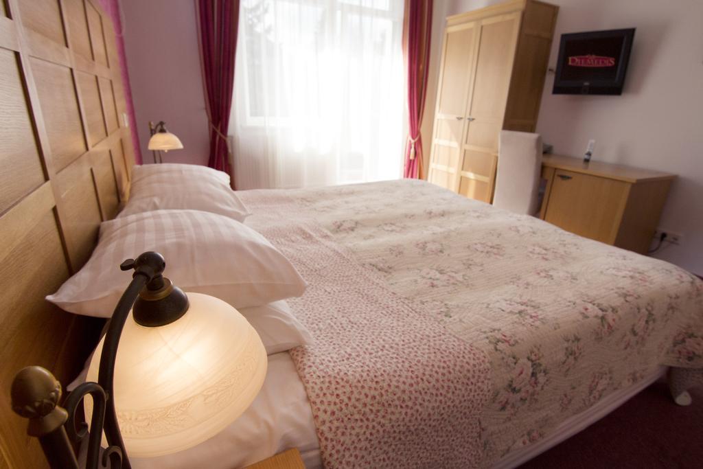 Hotel Vila Diemedis Паланга Номер фото