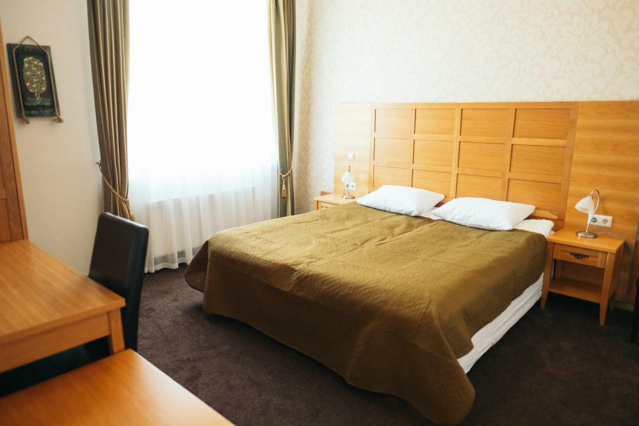 Hotel Vila Diemedis Паланга Экстерьер фото