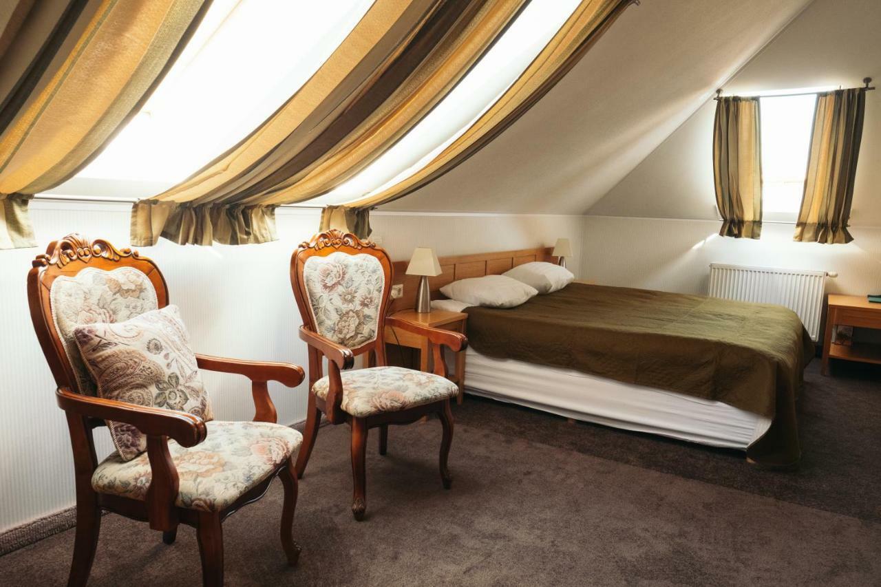 Hotel Vila Diemedis Паланга Экстерьер фото