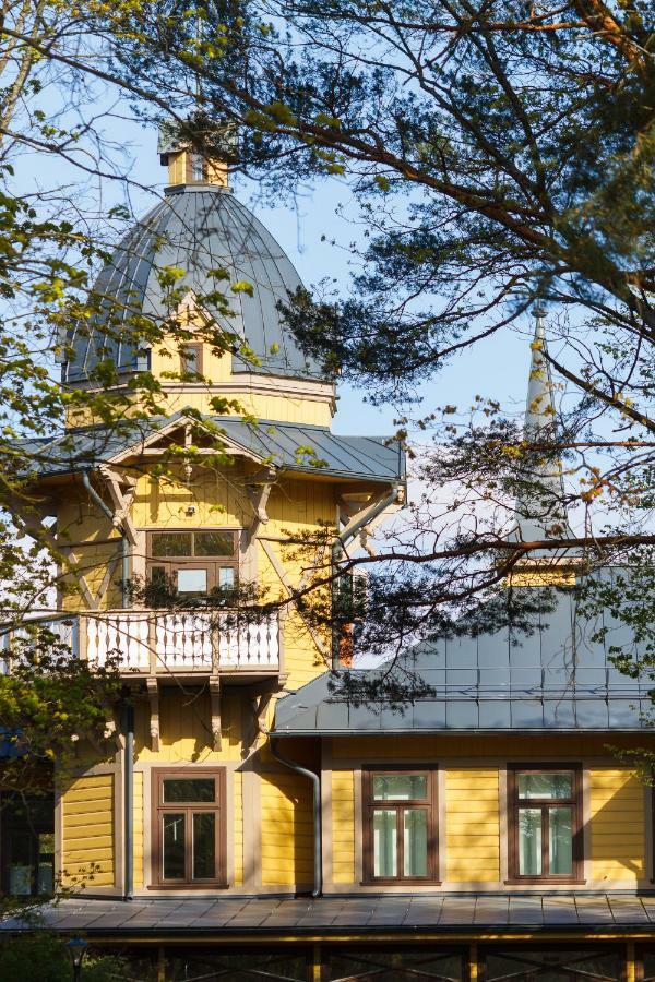 Hotel Vila Diemedis Паланга Экстерьер фото